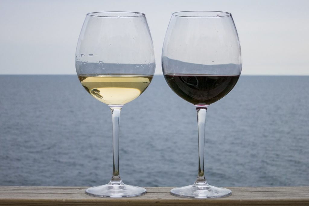 白ワインの代用で料理酒はok みりん 赤ワイン ロゼ 日本酒 ワインビネガーは お菓子にも使える 調味料辞典