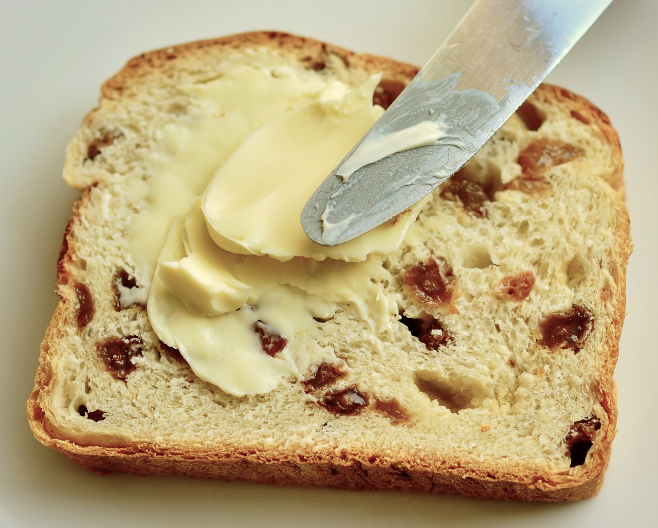 ショートニングとマーガリンの違いは パンやクッキーへ代用する効果は 調味料辞典